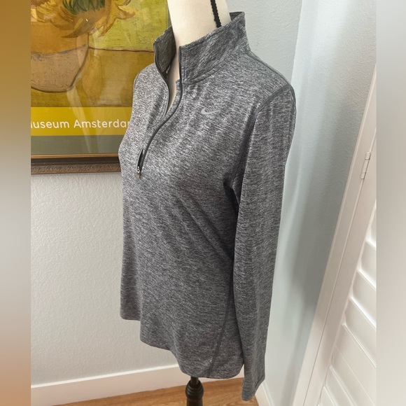 Nike Dri Fit Half Zip - Picture 3 of 9